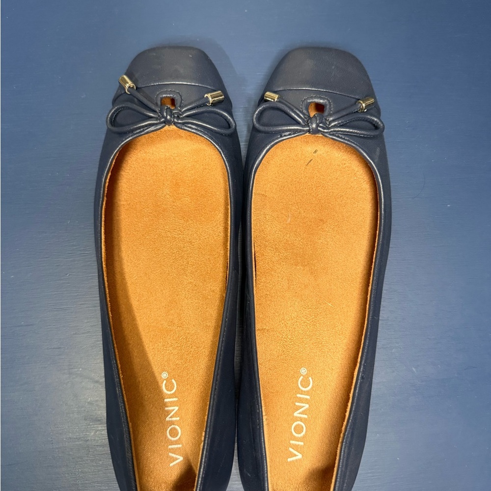 Vionic Women's Dark Blue Flats with Bow Detail